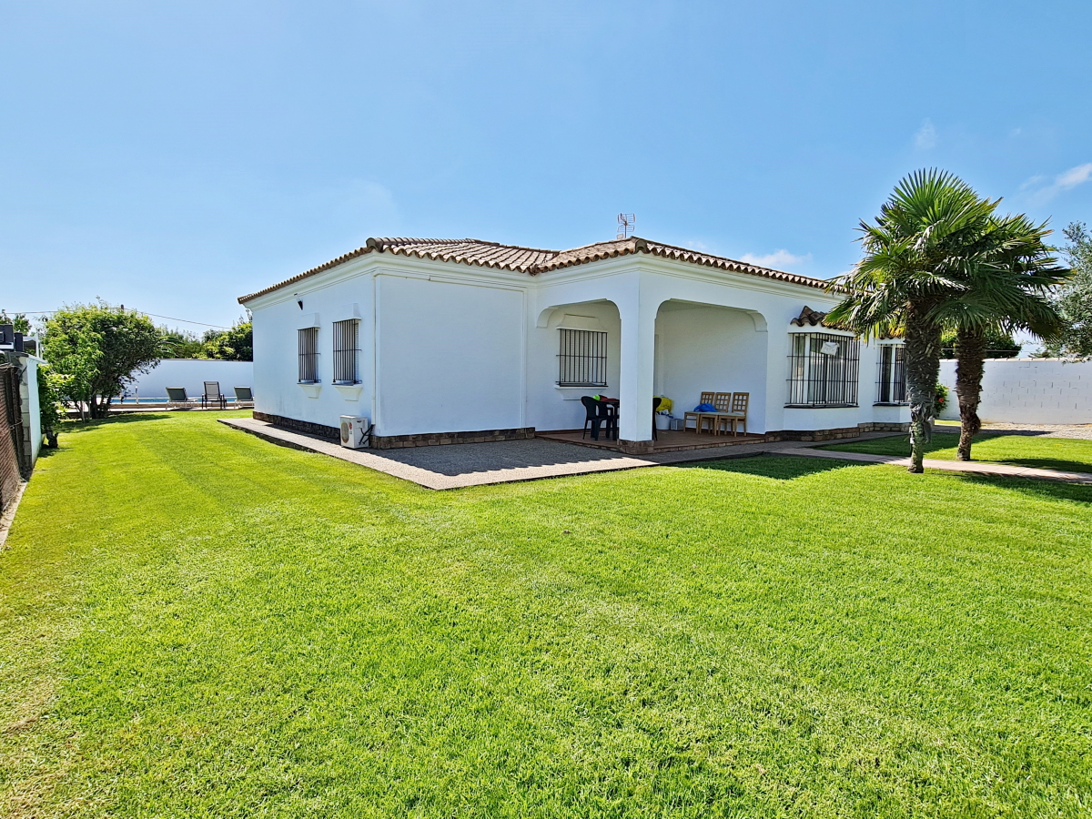 Villa for sale in Chiclana de la Frontera and surroundings 9