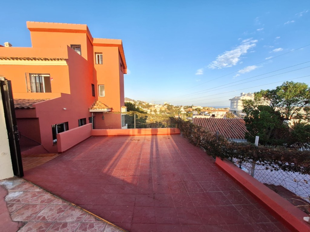 Townhouse for sale in Fuengirola 2