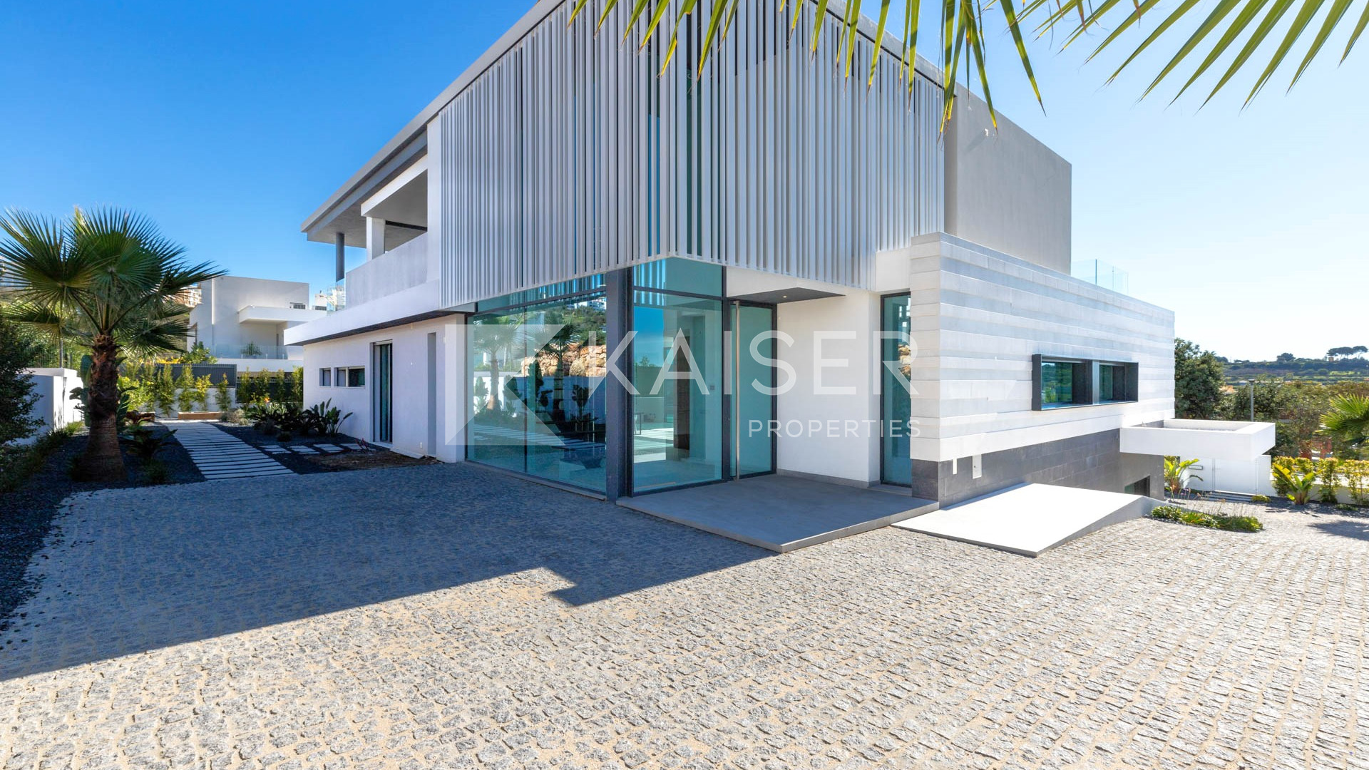 Villa for sale in Albufeira 37