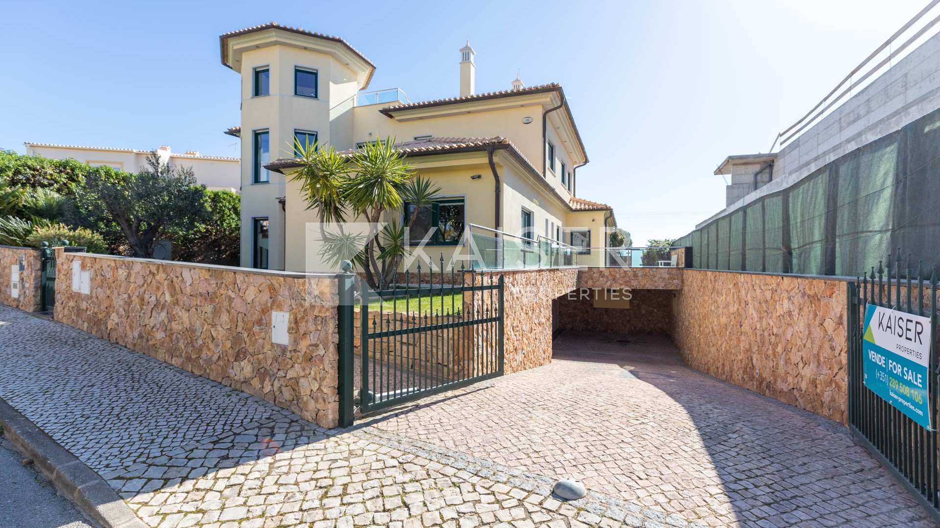Villa for sale in Albufeira 41