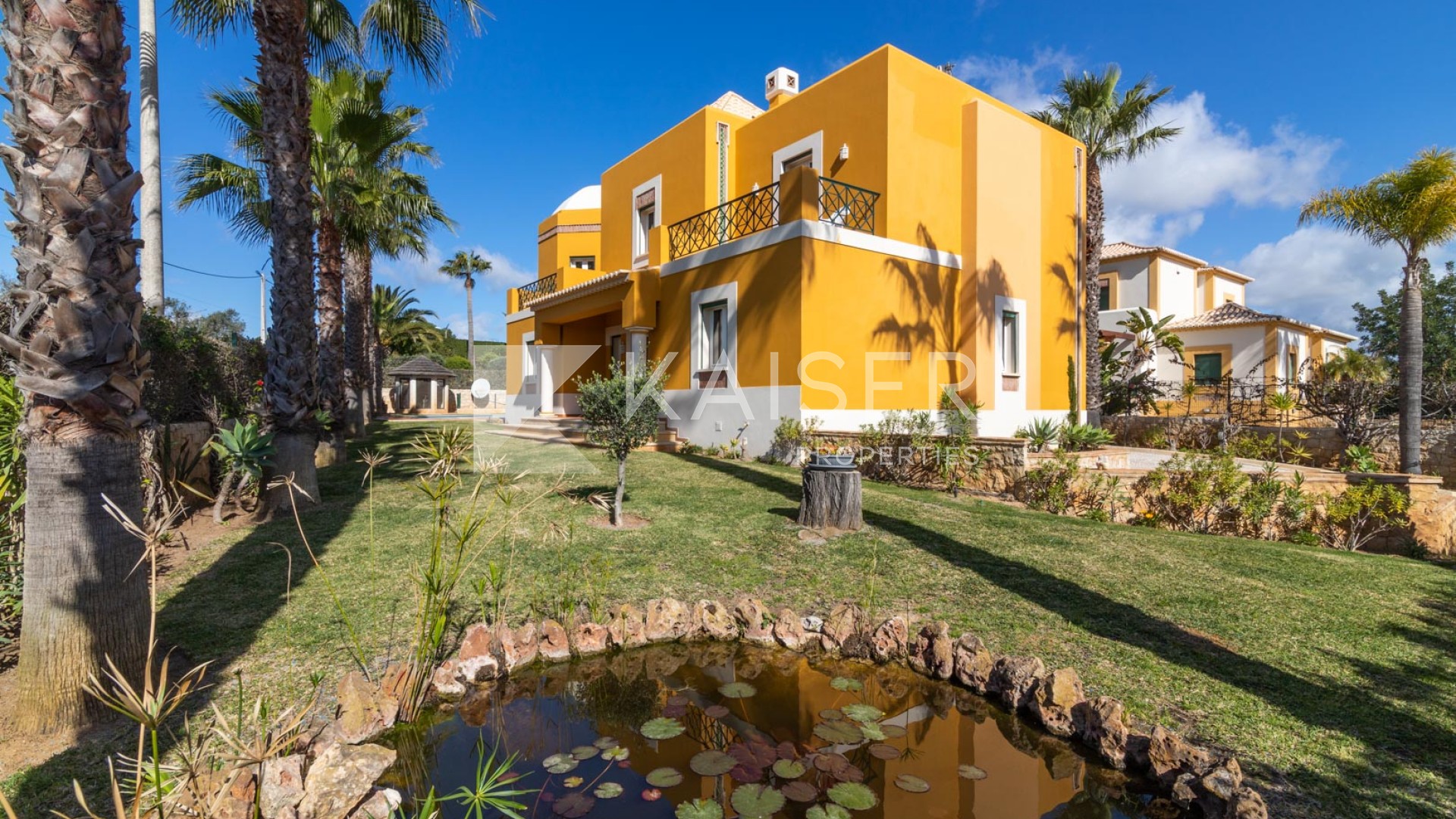 Villa for sale in Albufeira 5