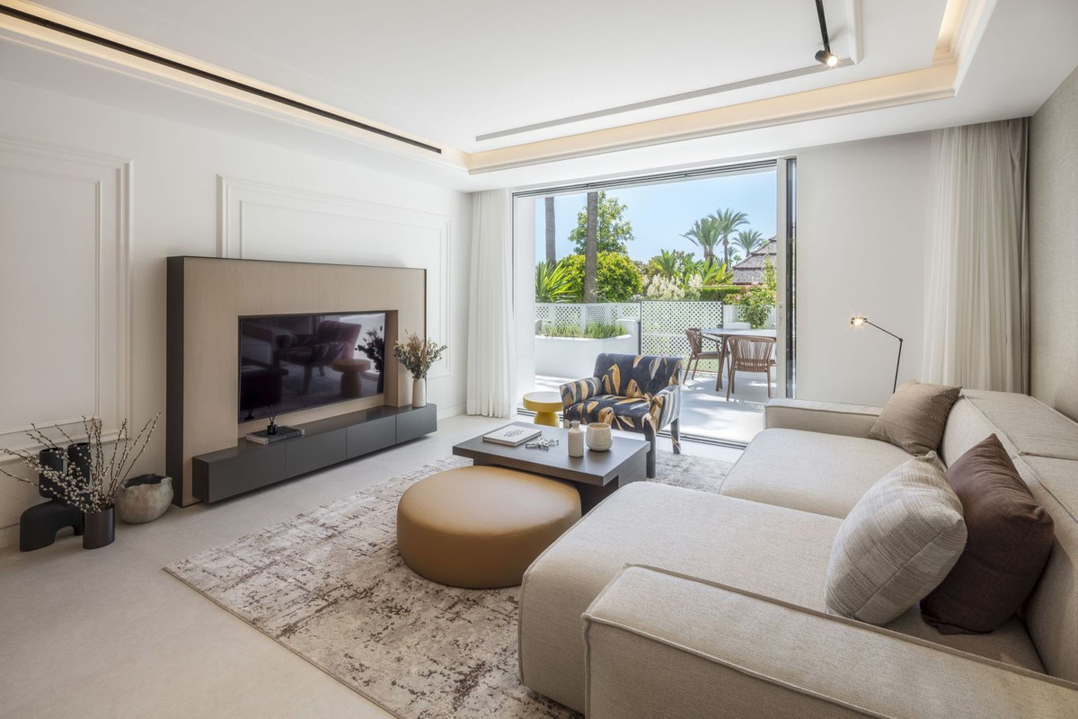 Apartment for sale in Marbella - Golden Mile and Nagüeles 13