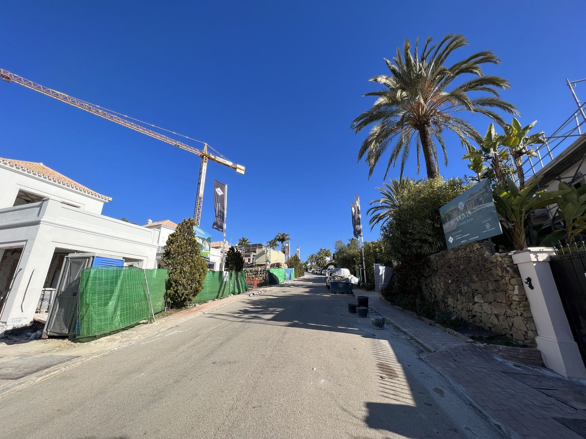 Plot en venta en Marbella - Nueva Andalucía 9
