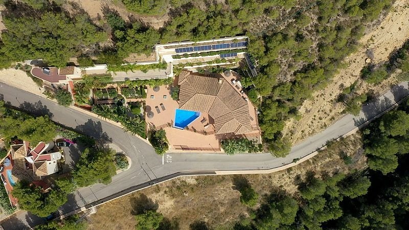 Villa for sale in Altea 2