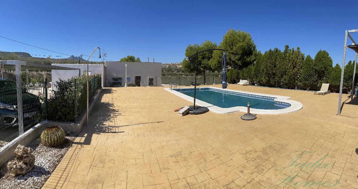 Villa à vendre à Alicante 12