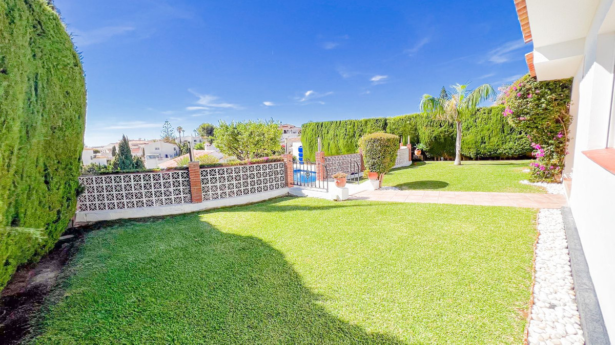 Villa for sale in Torremolinos 40
