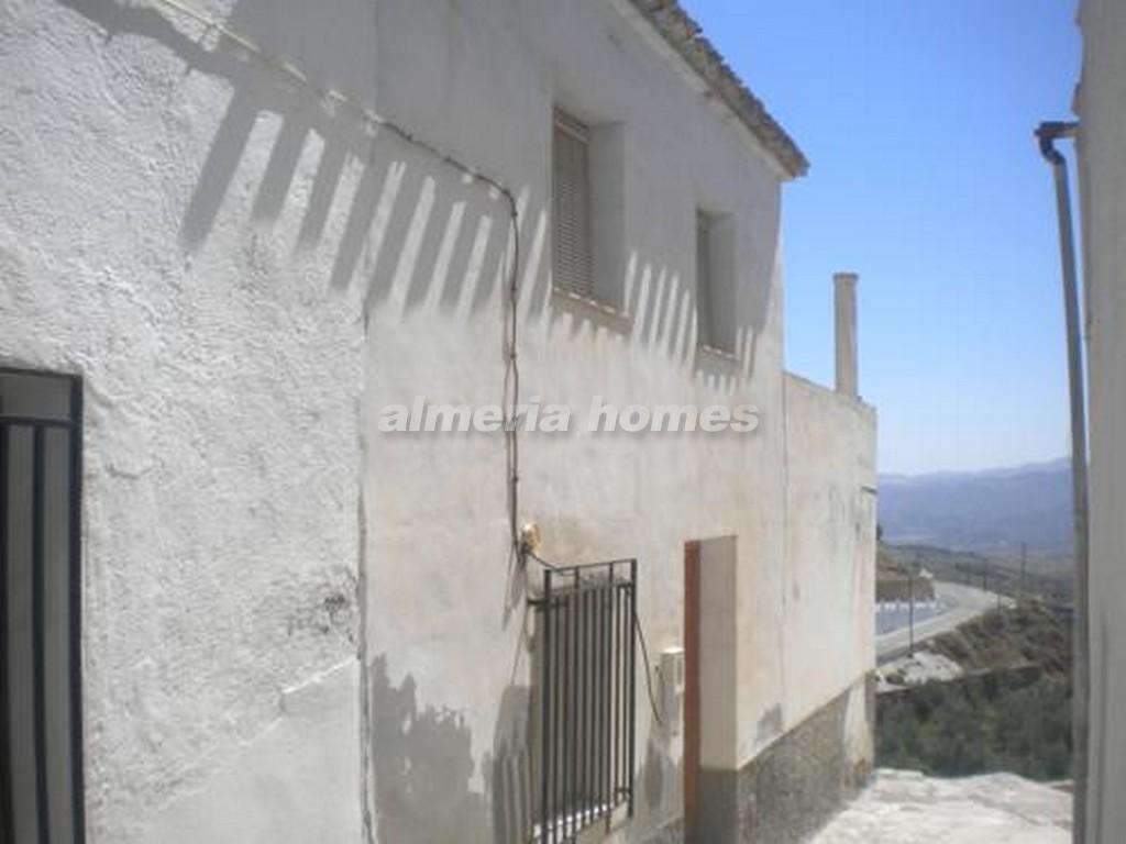Property Image 537787-lucar-townhouses-6-2