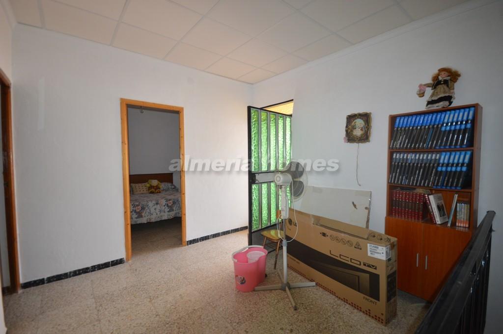 Townhouse for sale in Almería and surroundings 12
