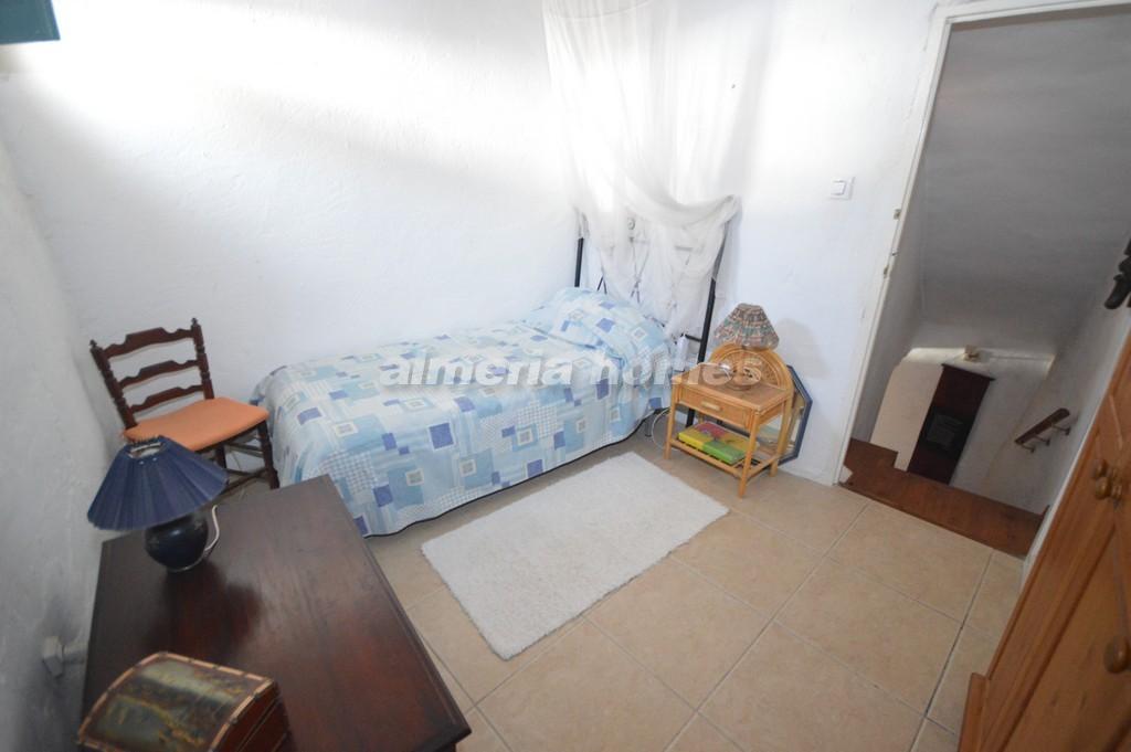 Townhouse for sale in Almería and surroundings 11