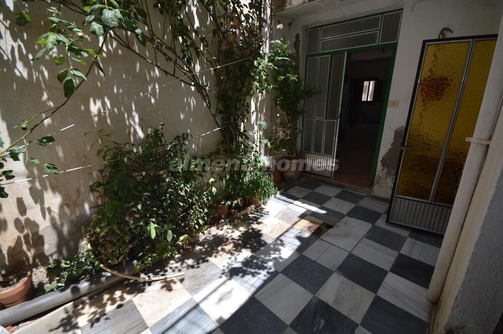 Townhouse for sale in Almería and surroundings 13