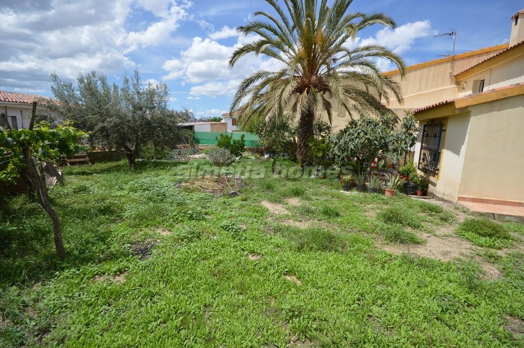Townhouse for sale in Almería and surroundings 11