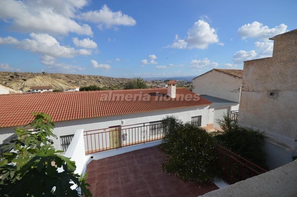 Townhouse for sale in Almería and surroundings 16