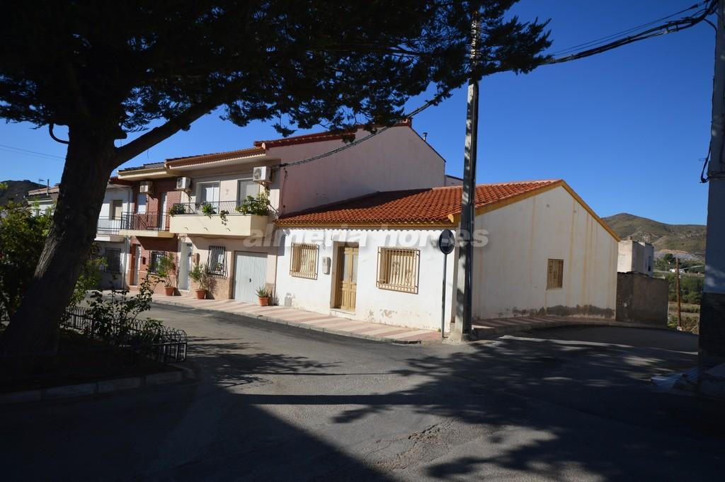 Townhouse for sale in Almería and surroundings 3