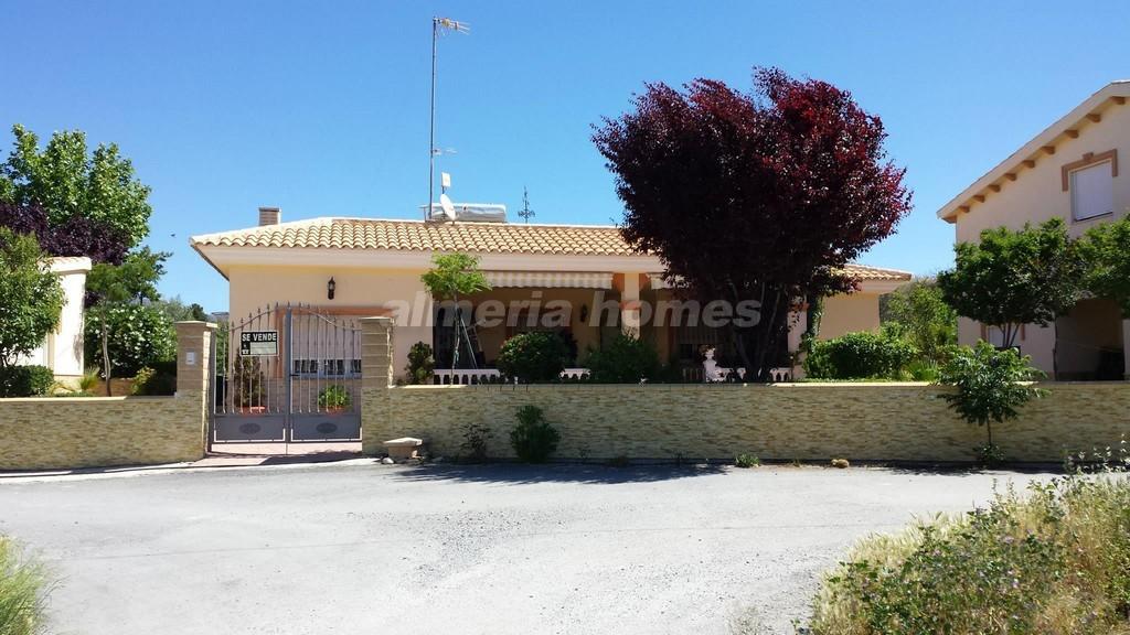 Villa for sale in Almería and surroundings 2