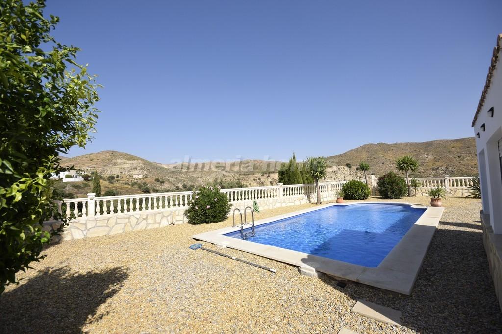 Villa for sale in Almería and surroundings 9