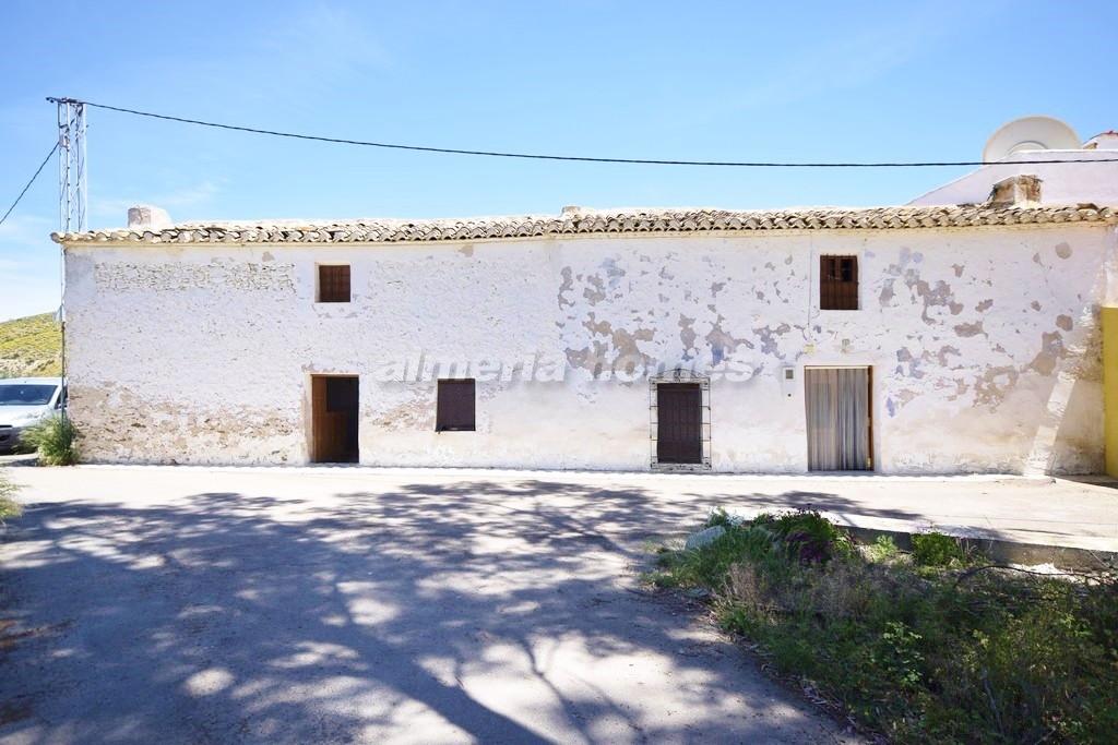 Countryhome for sale in Almería and surroundings 1