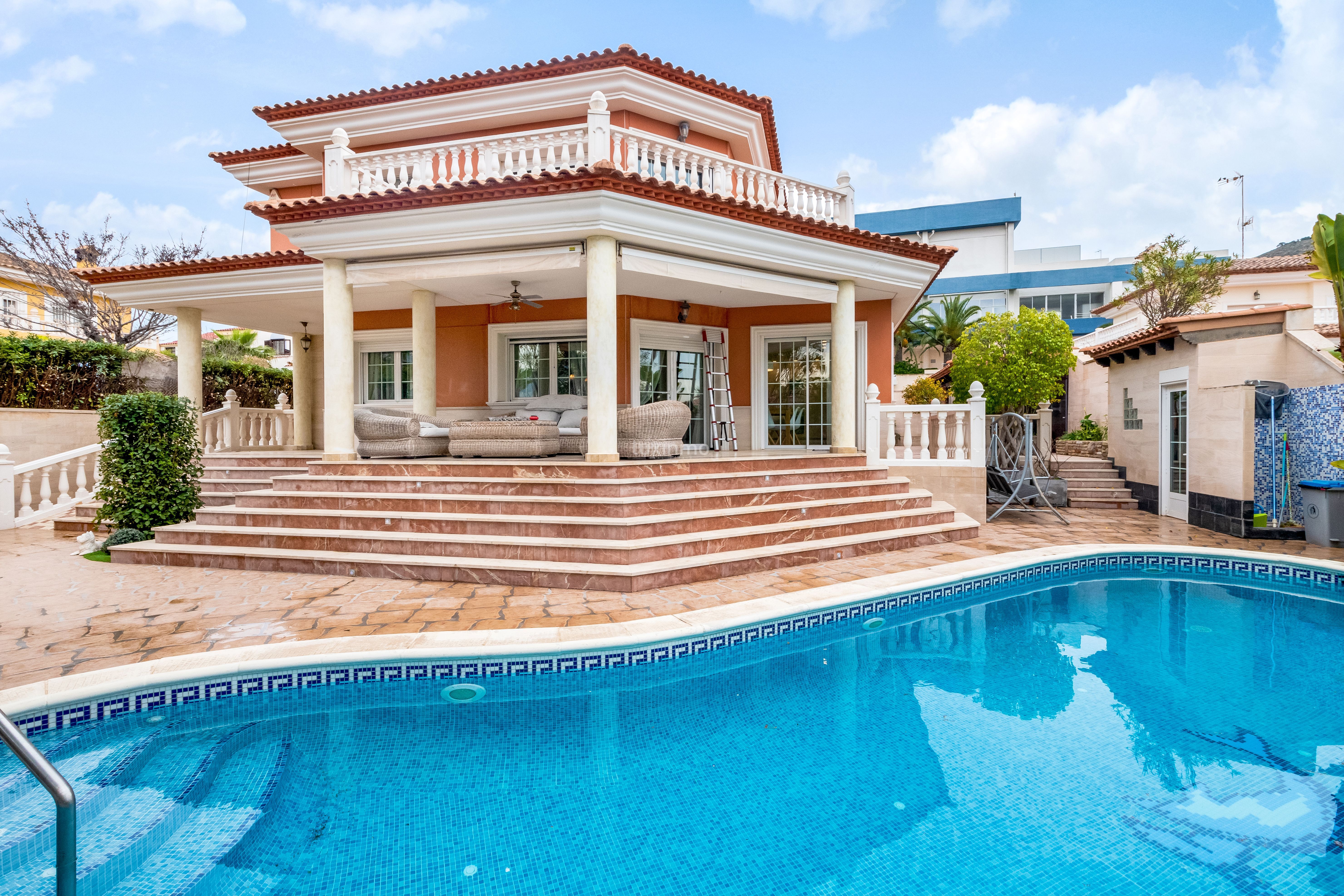 Villa te koop in Benidorm 3