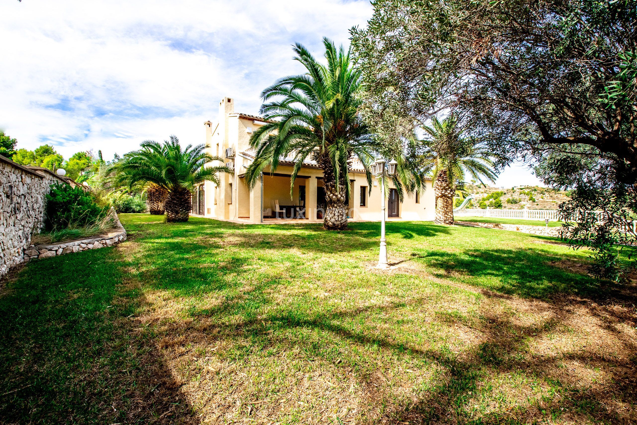 Villa te koop in Alicante 5