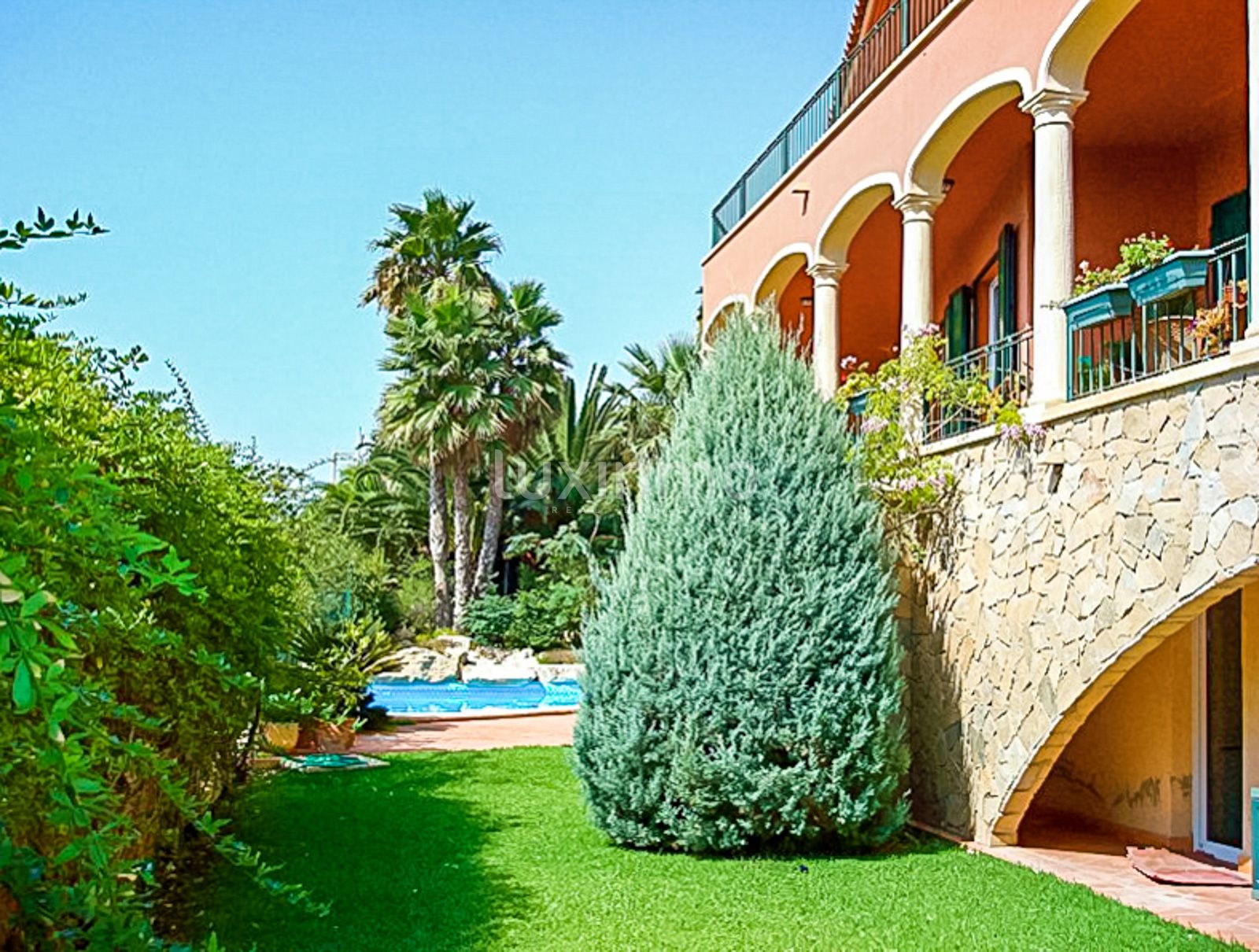 Villa till salu i Alicante 17