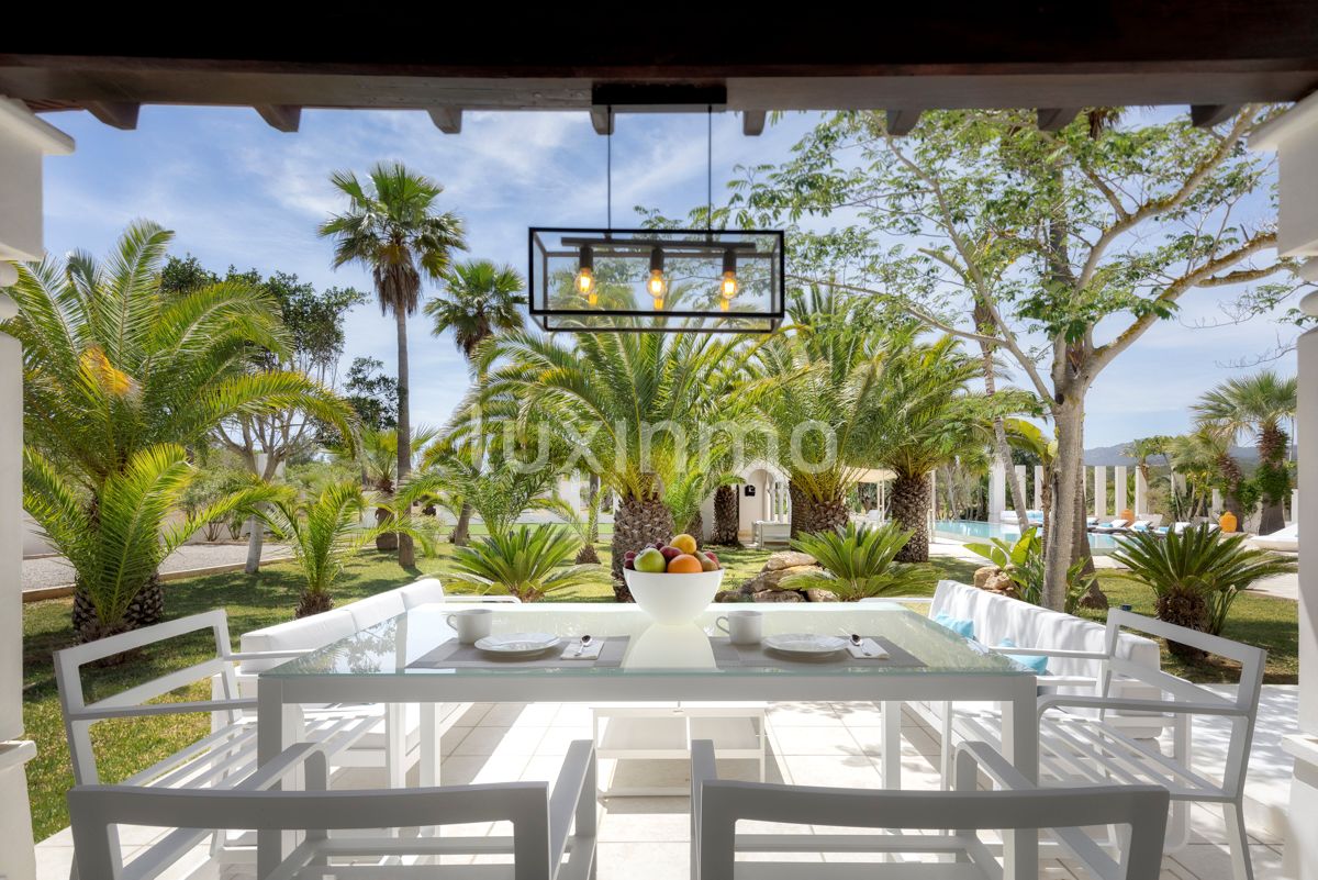 Villa te koop in Ibiza 10