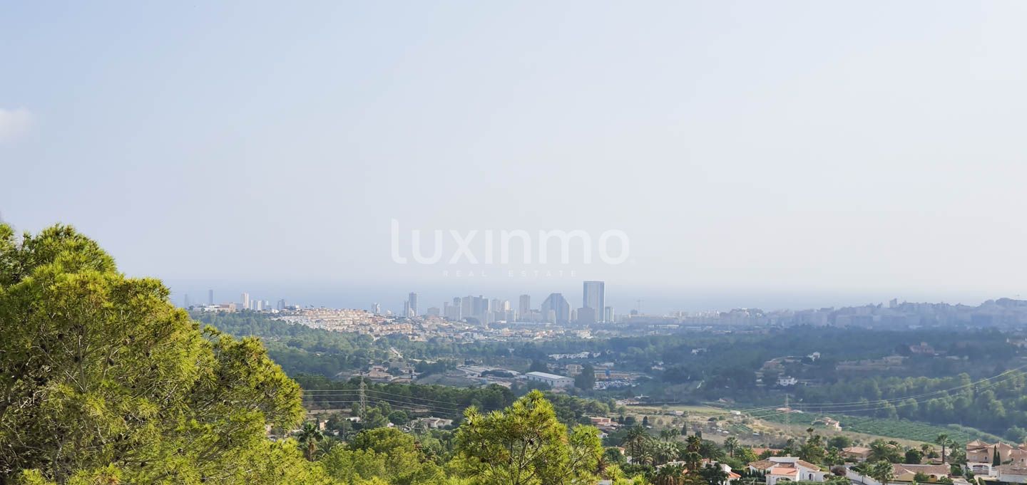 Plot for sale in Calpe 4