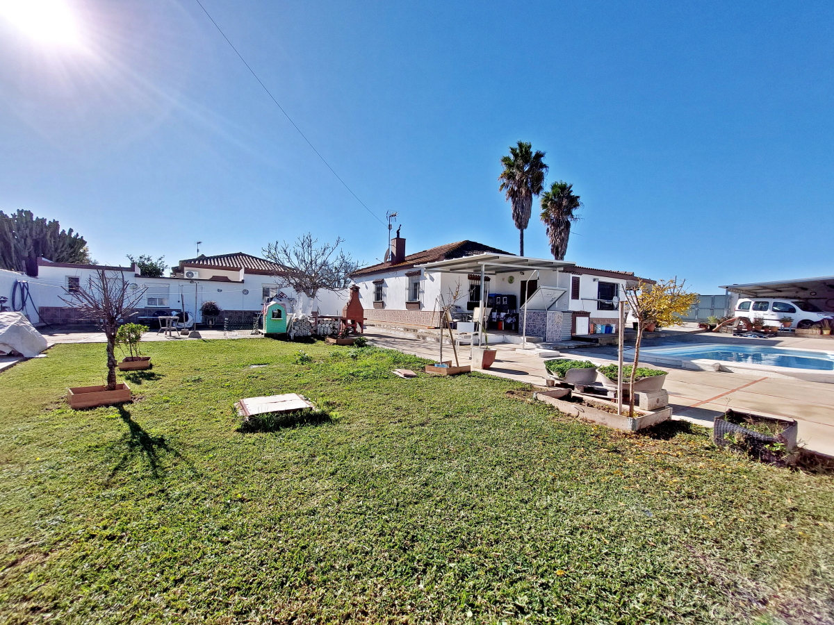 Villa for sale in Chiclana de la Frontera and surroundings 7