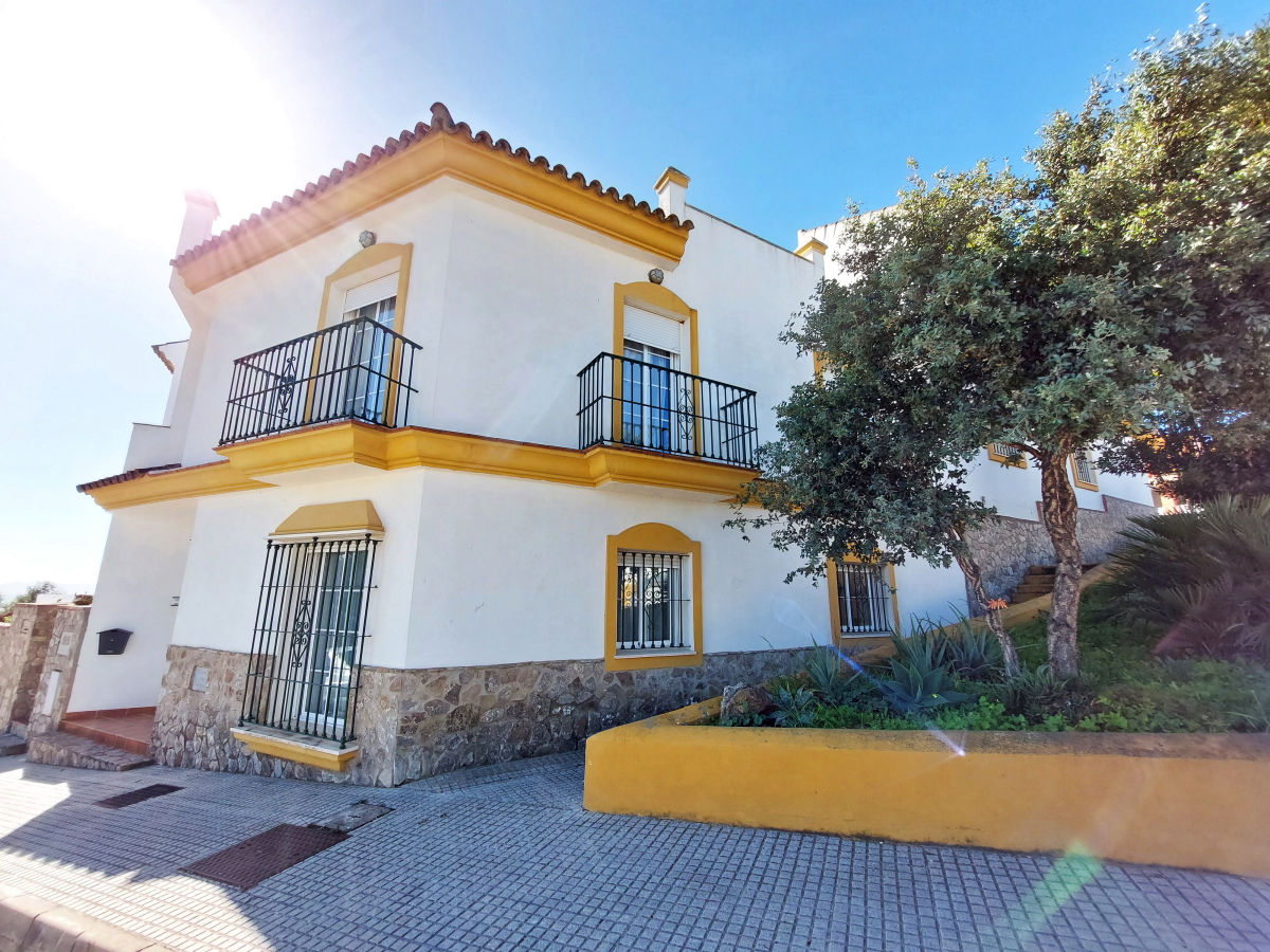Townhouse for sale in Cádiz and surroundings 1