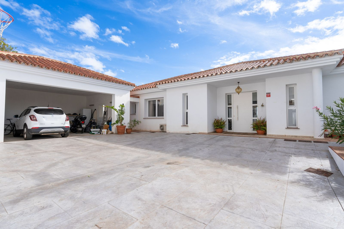 Villa for sale in Mijas 28