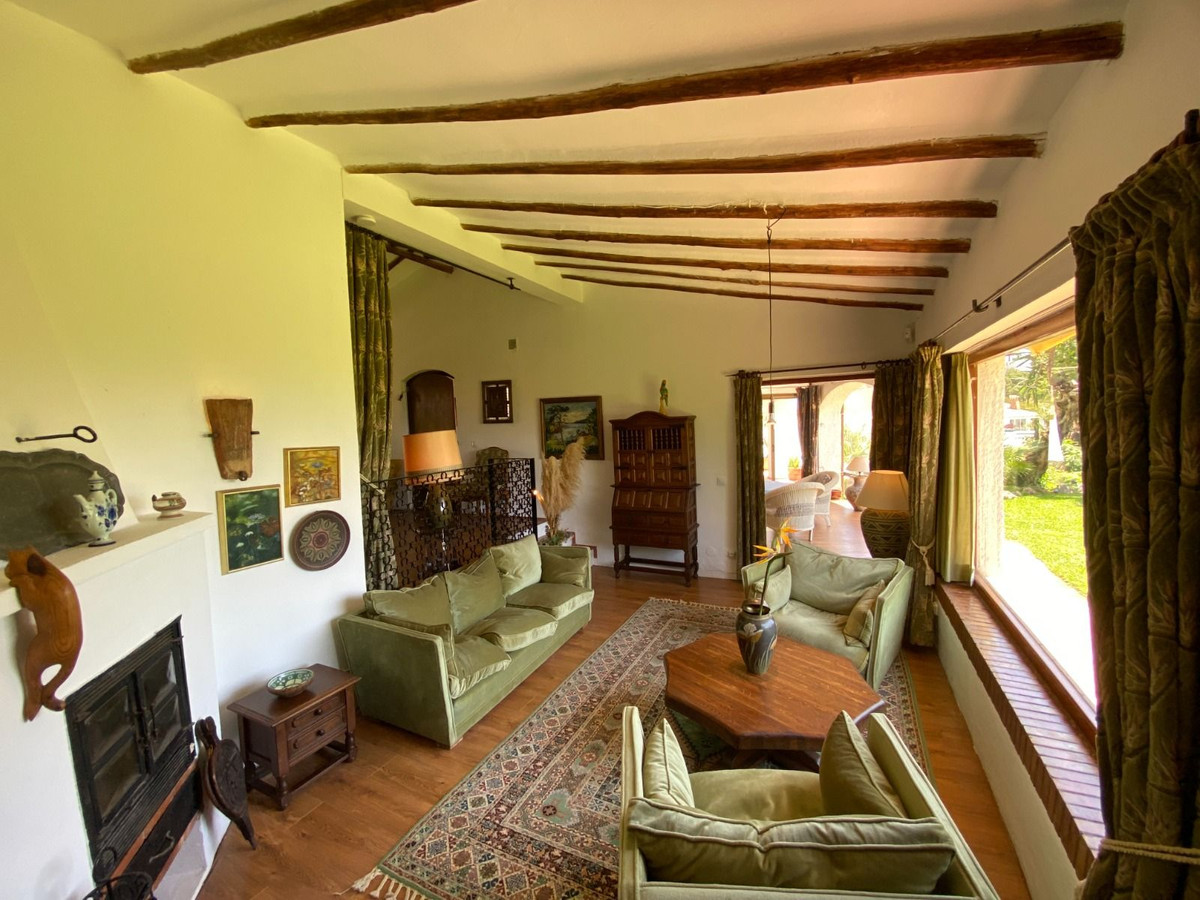 Villa te koop in Fuengirola 12