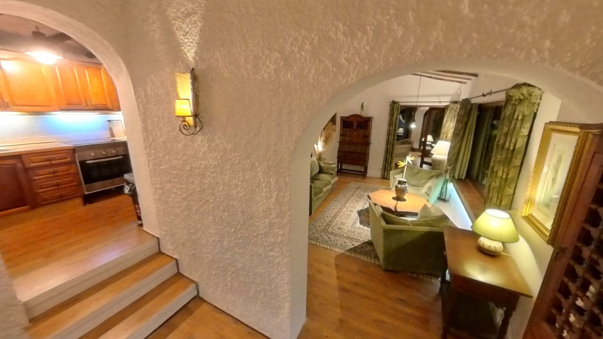 Villa te koop in Fuengirola 30