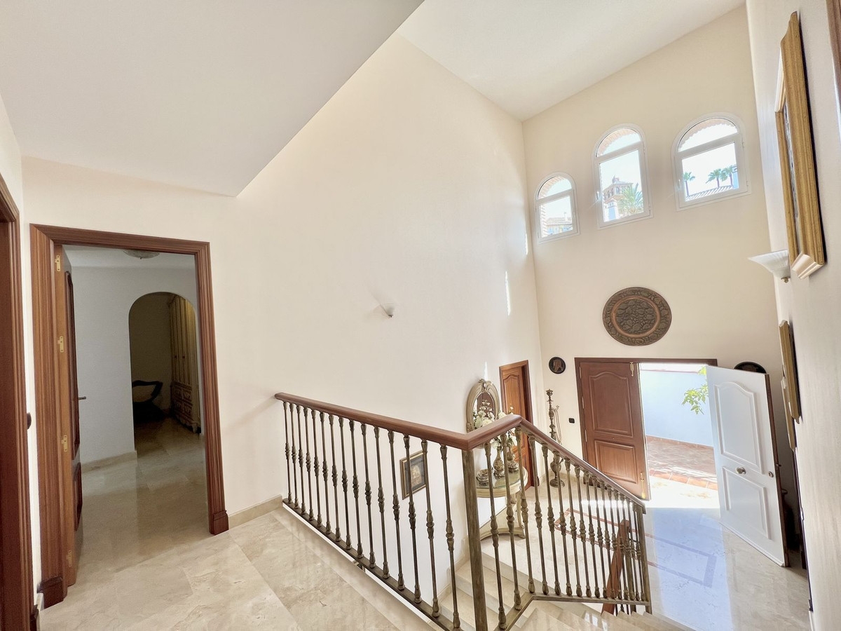 Villa for sale in Mijas 12