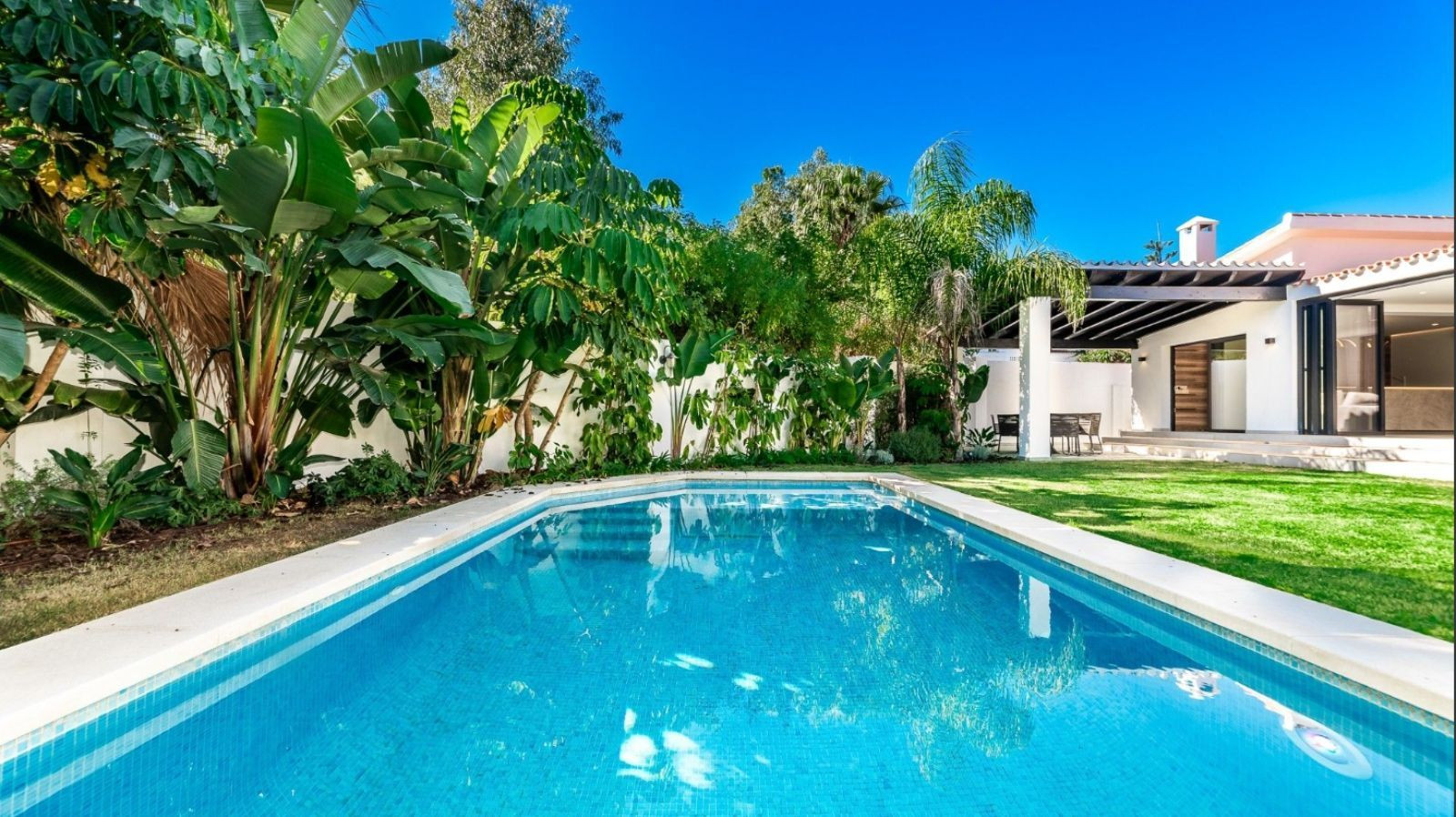 Villa for sale in Marbella - San Pedro and Guadalmina 14