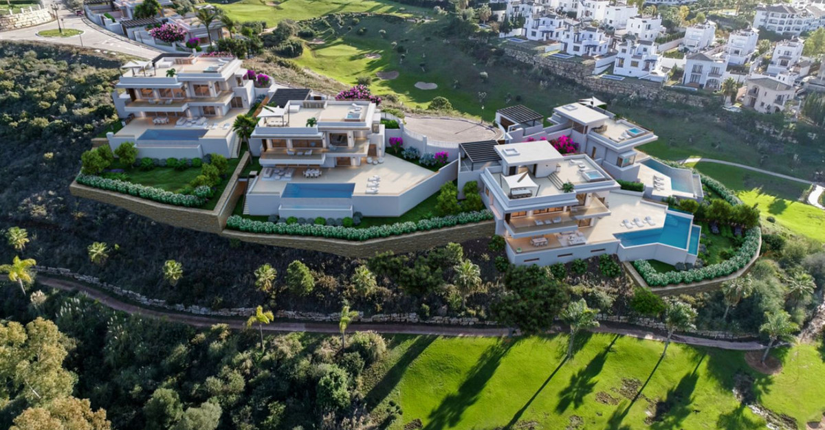 Villa for sale in Estepona 25