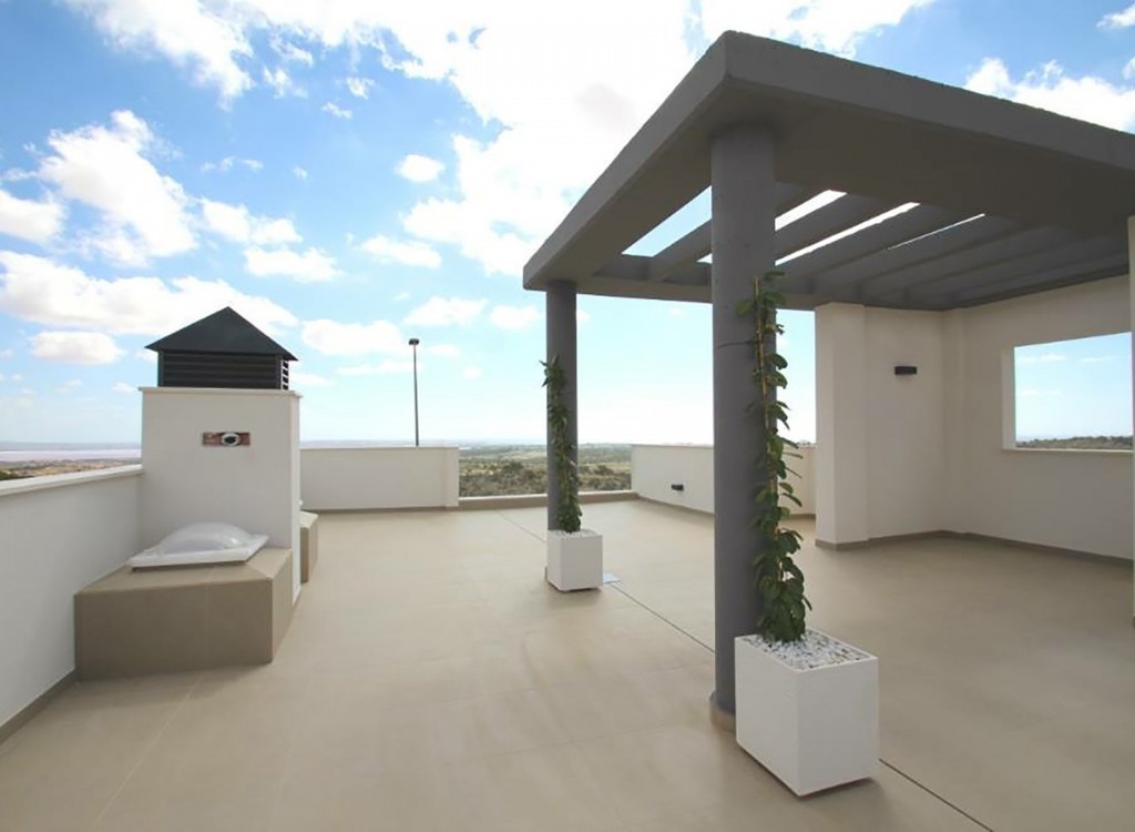 Villa for sale in Alicante 30