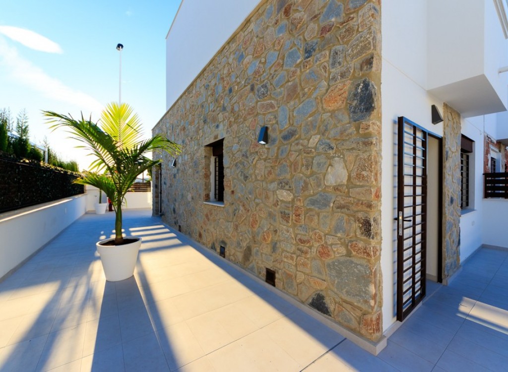 Townhouse te koop in Alicante 10