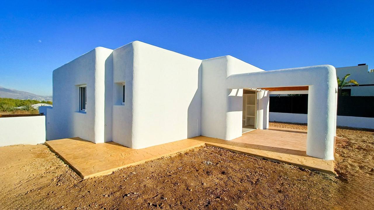 Villa for sale in Guardamar and surroundings 1