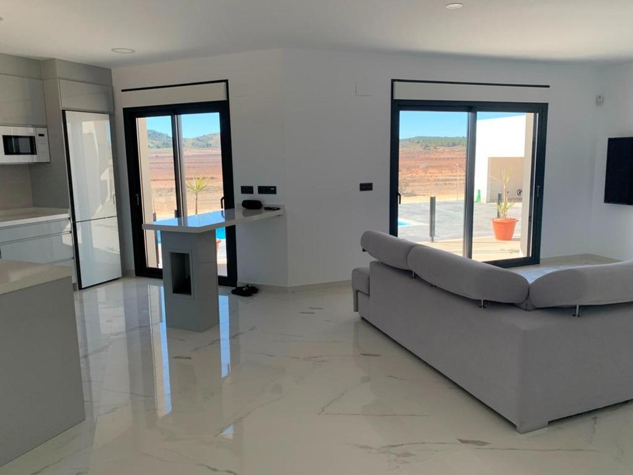 Villa for sale in Alicante 2