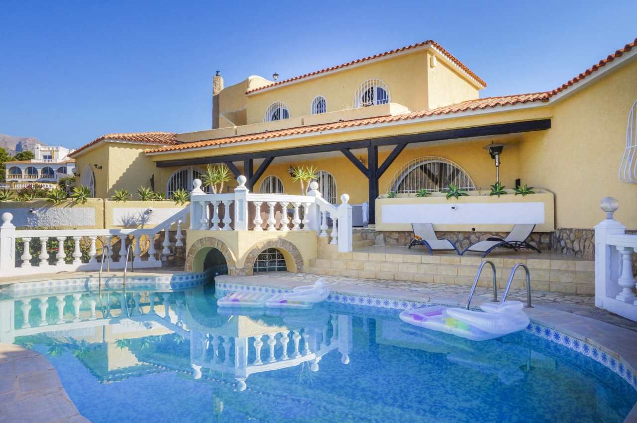 Villa à vendre à Alicante 1