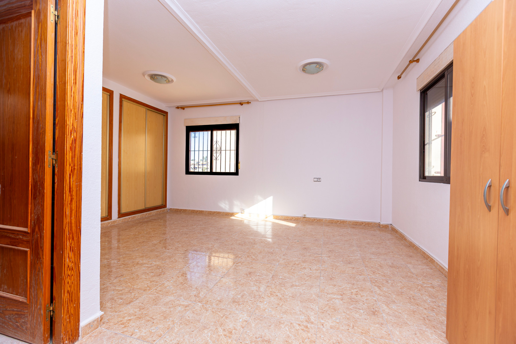 Villa à vendre à Alicante 13