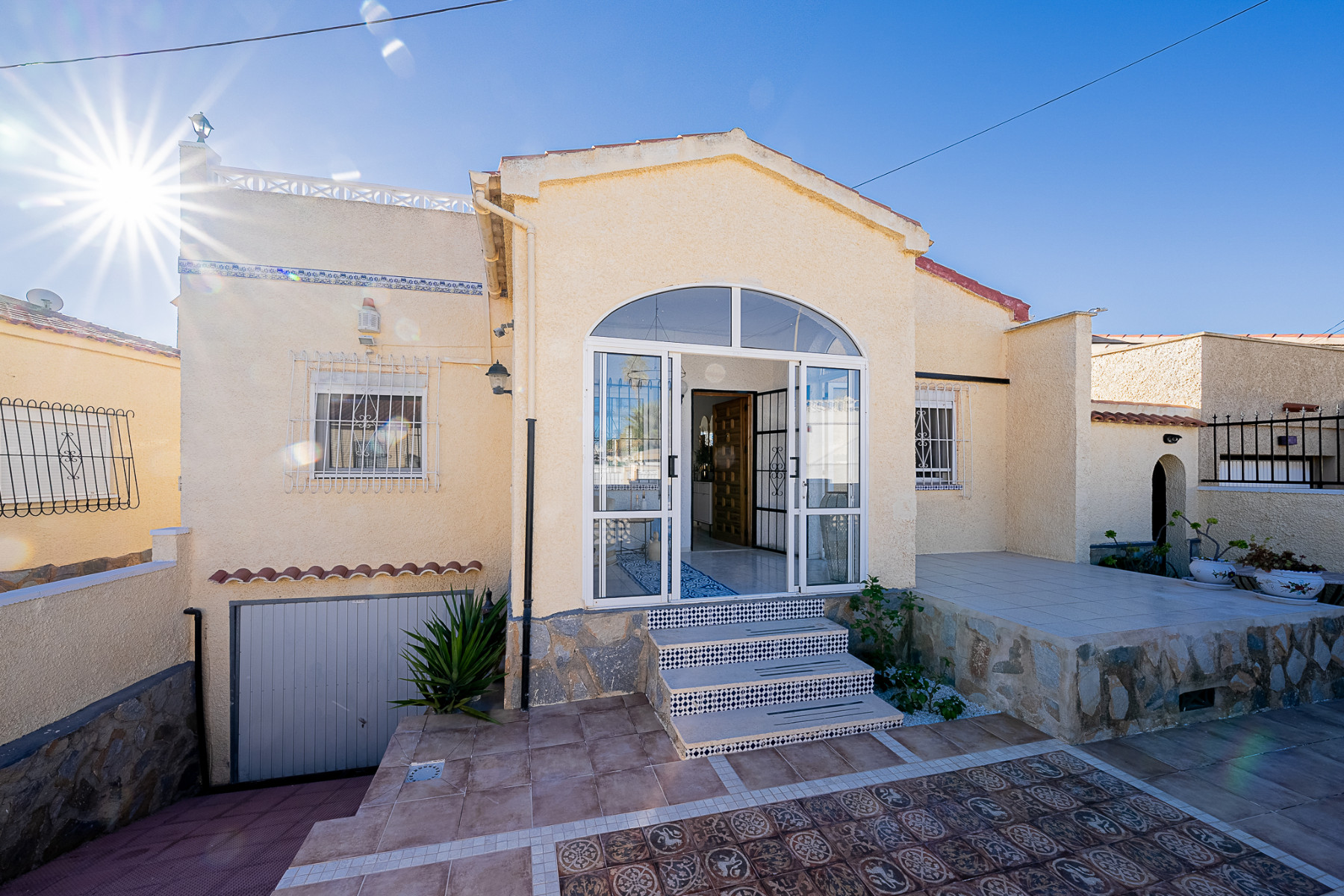 Villa till salu i Alicante 36