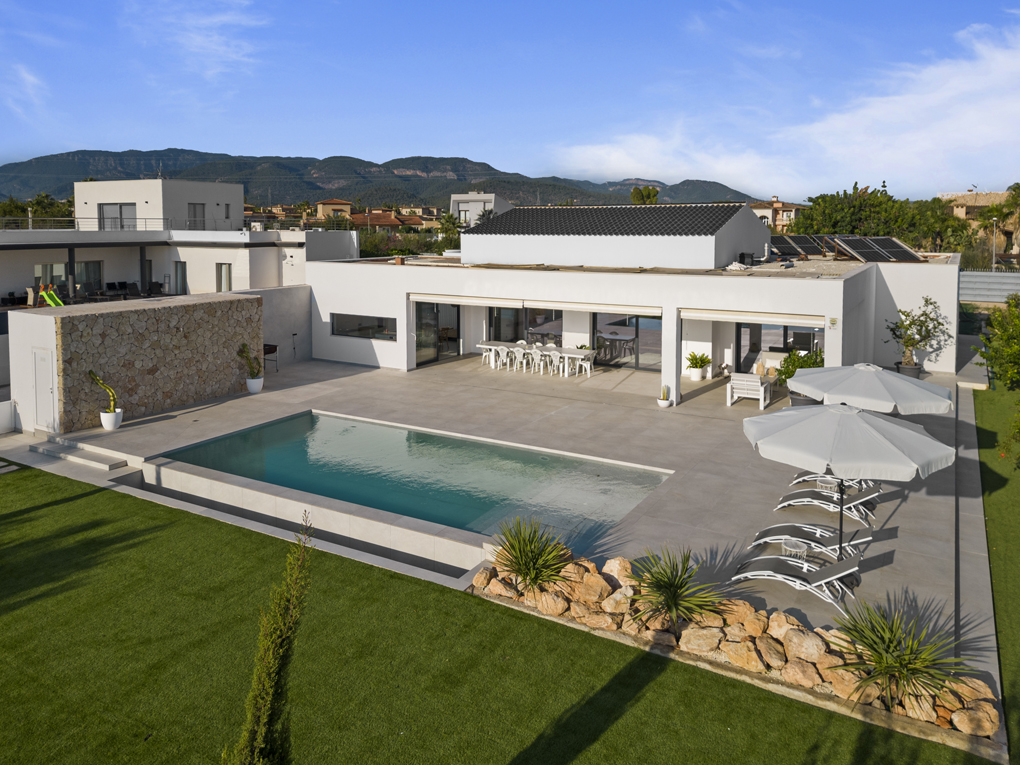 Villa for sale in Mallorca East 22