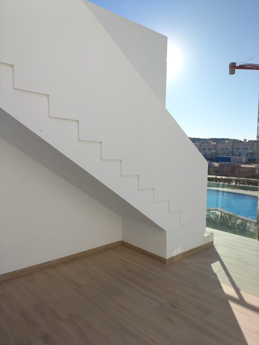 Townhouse te koop in Alicante 9