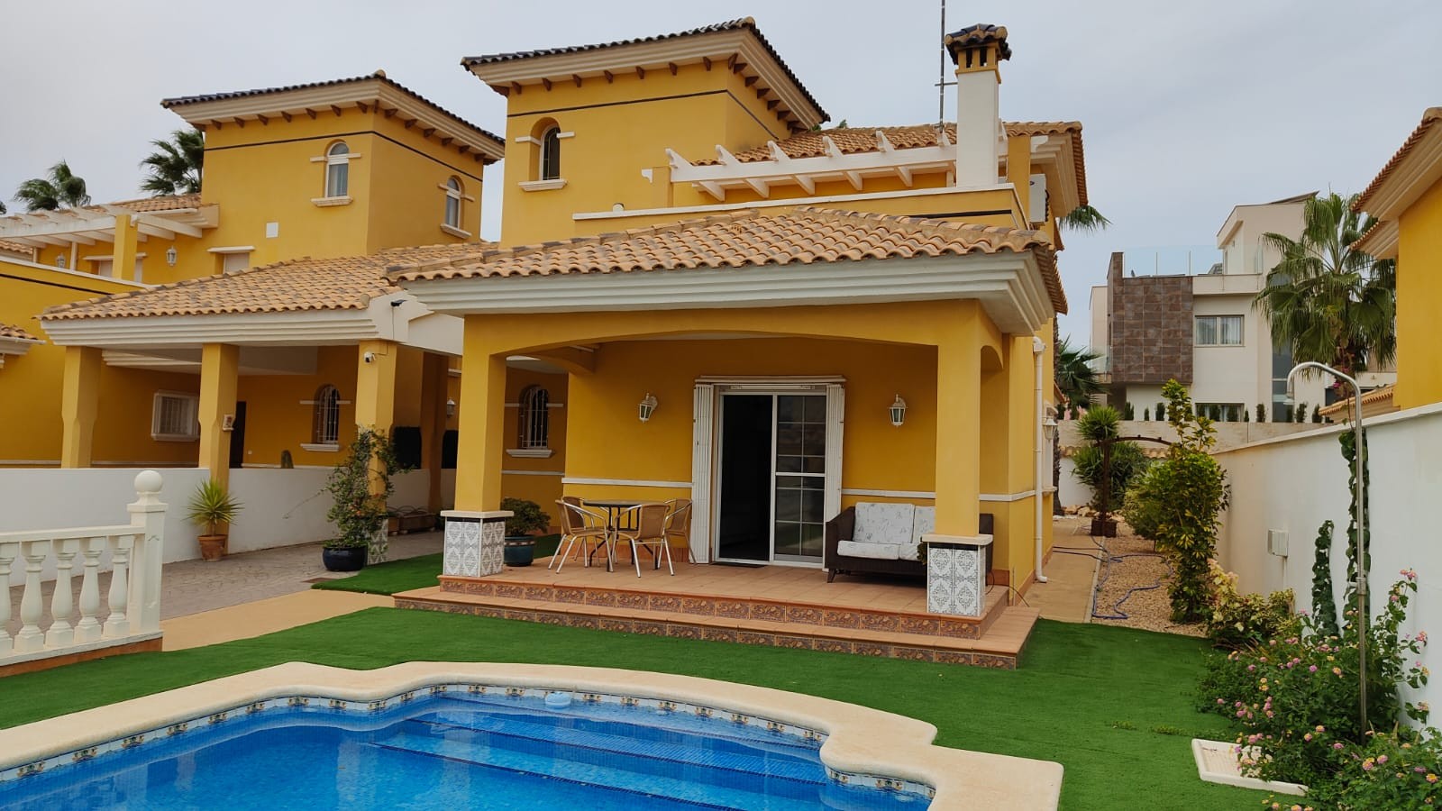 Villa till salu i Alicante 4