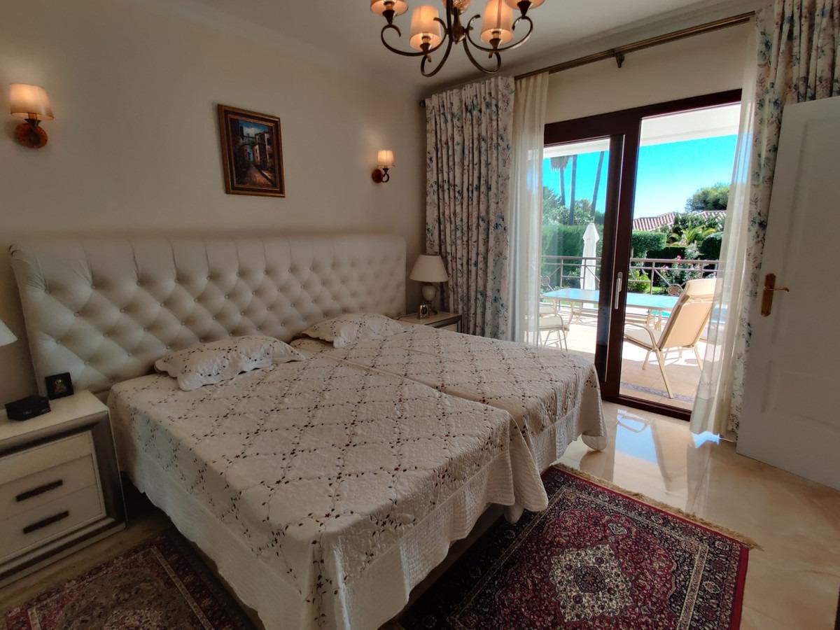 Villa for sale in Marbella - Golden Mile and Nagüeles 19