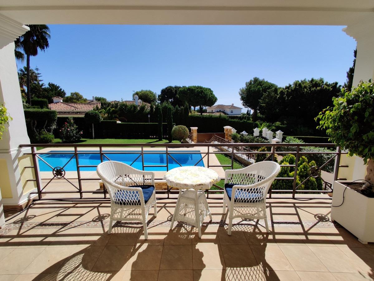 Villa for sale in Marbella - Golden Mile and Nagüeles 3