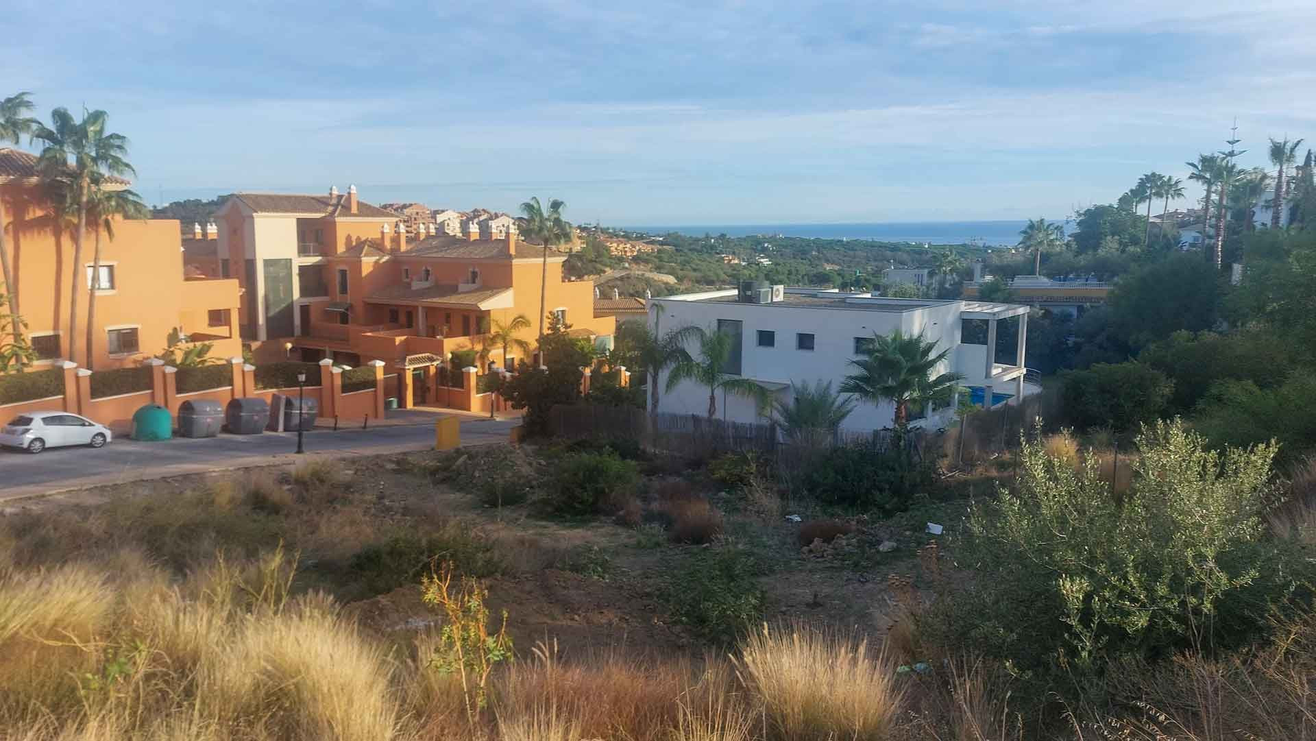 Plot for sale in Marbella - East 7