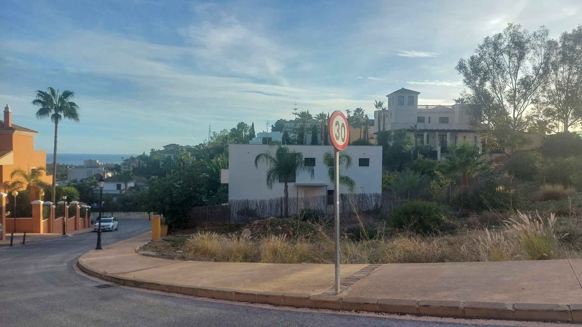 Plot for sale in Marbella - East 10
