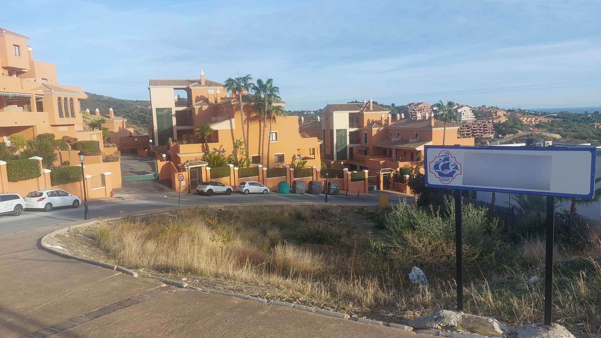 Plot for sale in Marbella - East 13