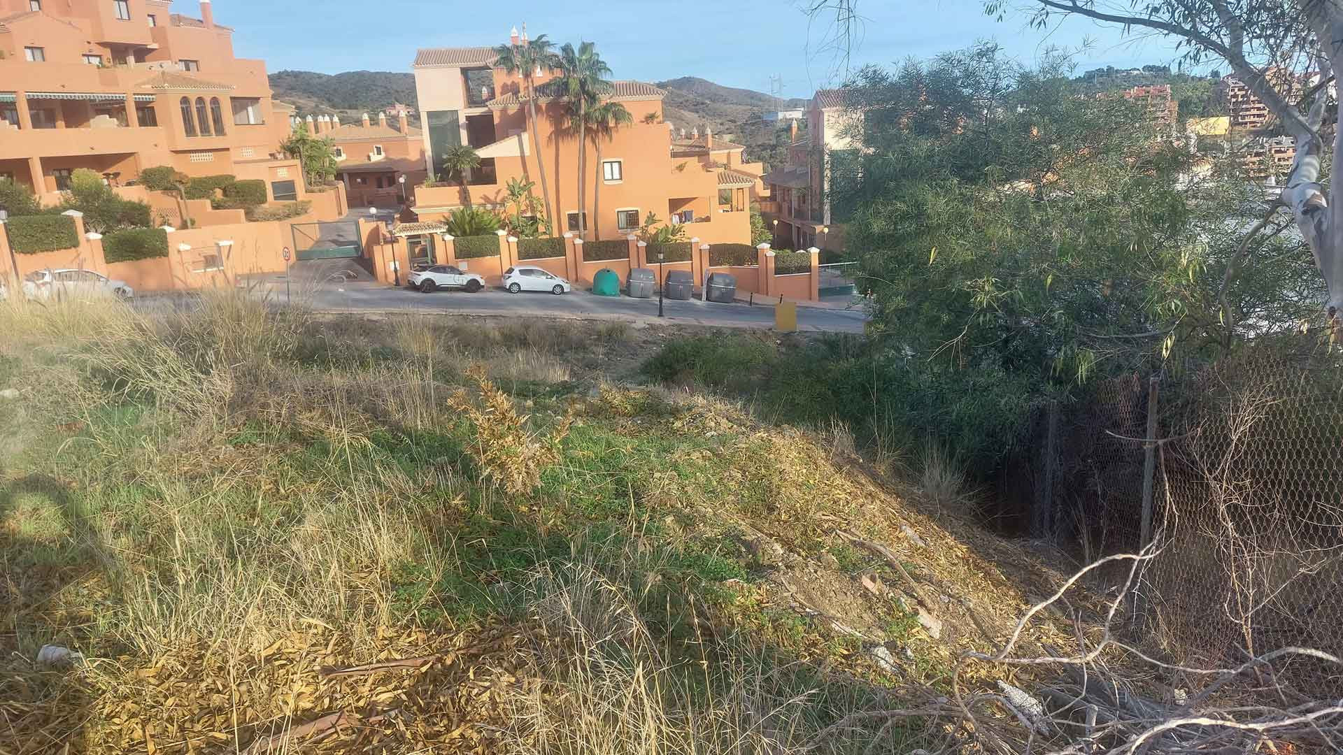 Plot for sale in Marbella - East 16
