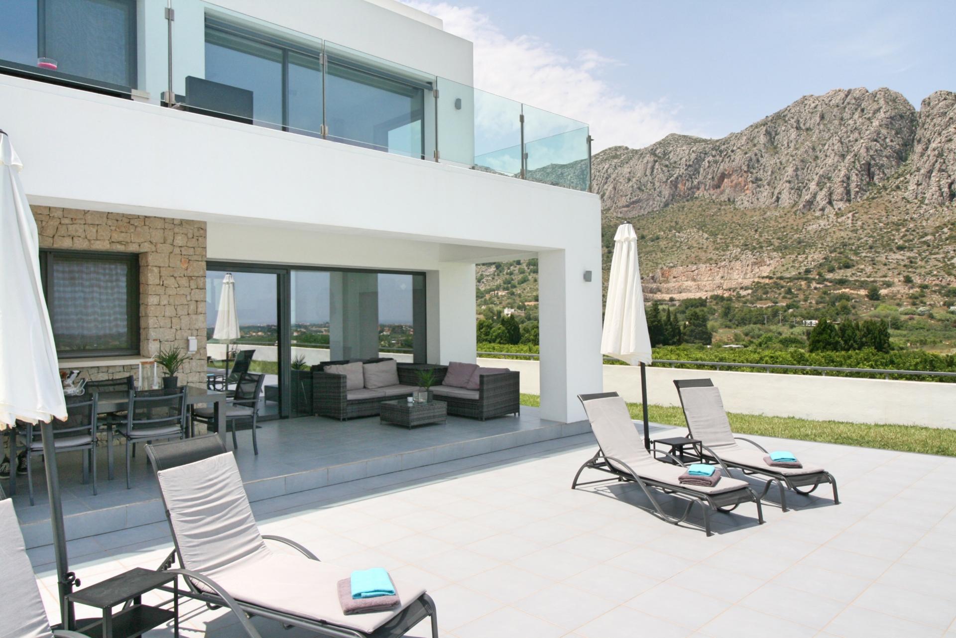 Villa te koop in Alicante 5